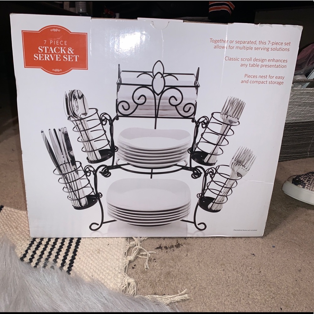 7 piece stack and serve set still in box